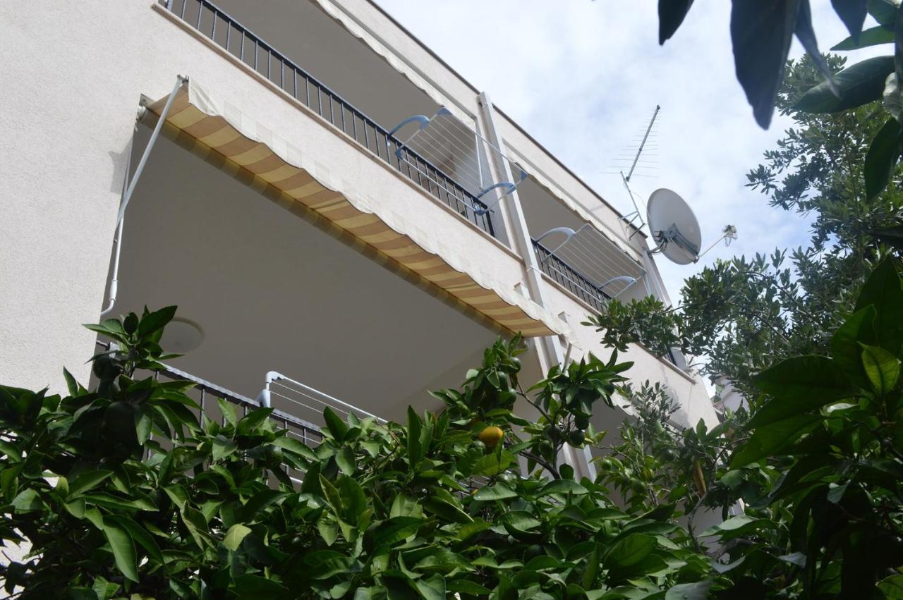 Apartments With A Parking Space Makarska - 11361 Exterior photo