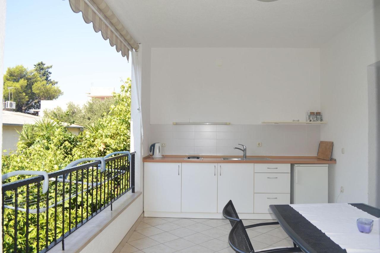 Apartments With A Parking Space Makarska - 11361 Exterior photo